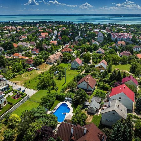 Fuege Villa Luxury & Wellness Балатонфюред Екстер'єр фото