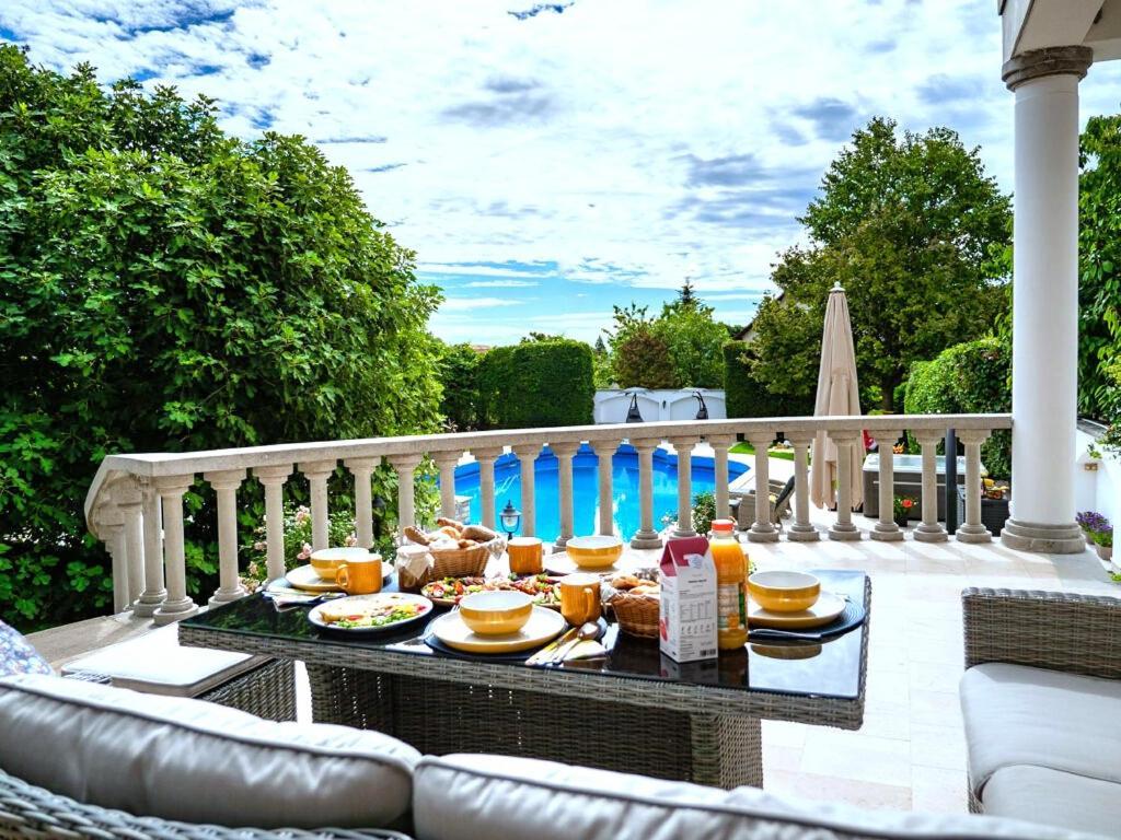 Fuege Villa Luxury & Wellness Балатонфюред Екстер'єр фото