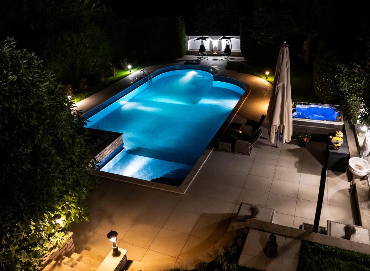 Fuege Villa Luxury & Wellness Балатонфюред Екстер'єр фото